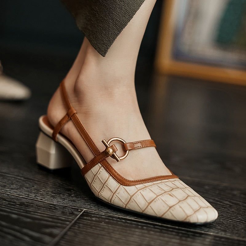 JO | Soft and airy sandals